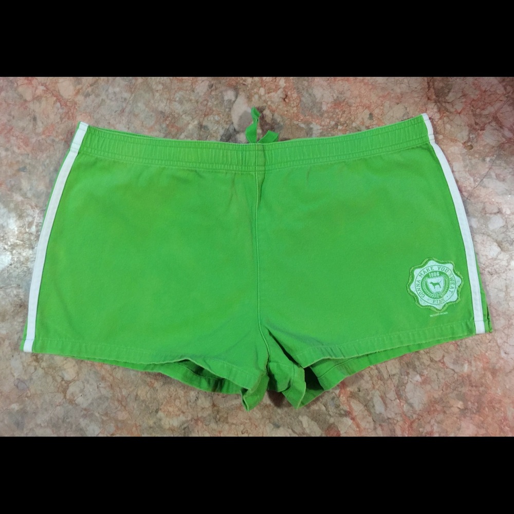 PINK Victoria’s Secret Gonna Make You Sweat Shorts